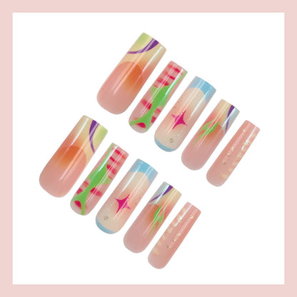 Kunstnagelset mit bunten Ombre-Designs und funkelnden Akzenten Brehn