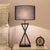 Geometrisches Design Tischlampe