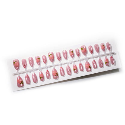 Künstlerische von Erdbeeren inspirierte Press-On Nagelkunst Brehn