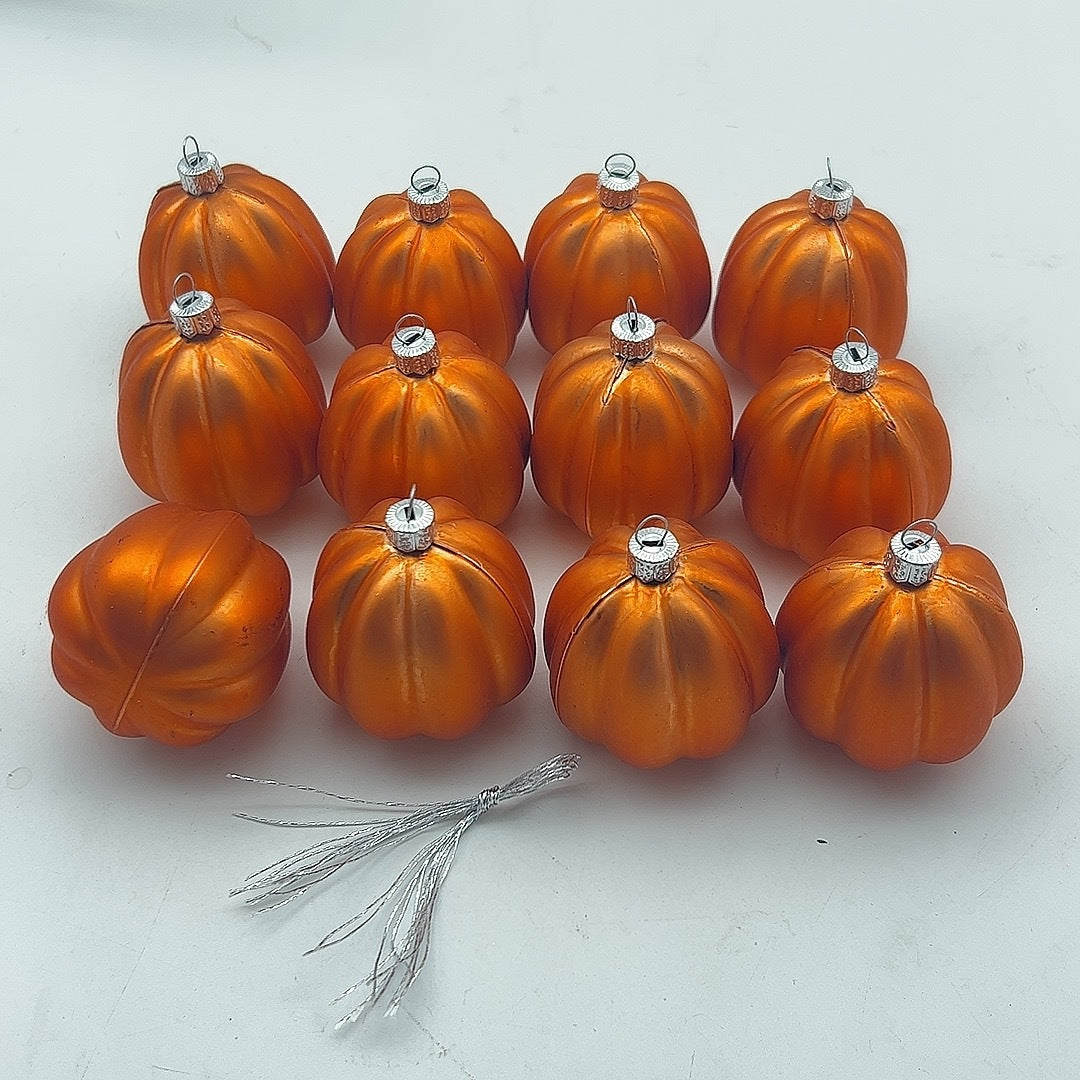 Miniatur-Kürbisanhänger Deko-Set aus hochwertigem Kunststoff mit Aufhänger