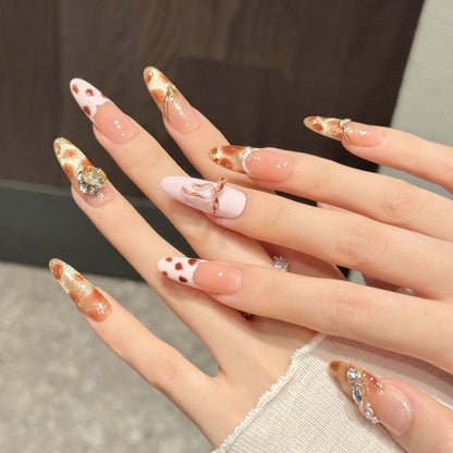Künstlerisches Gel Press-On Nagelkunstset mit Glitzer und dekorativen Akzenten