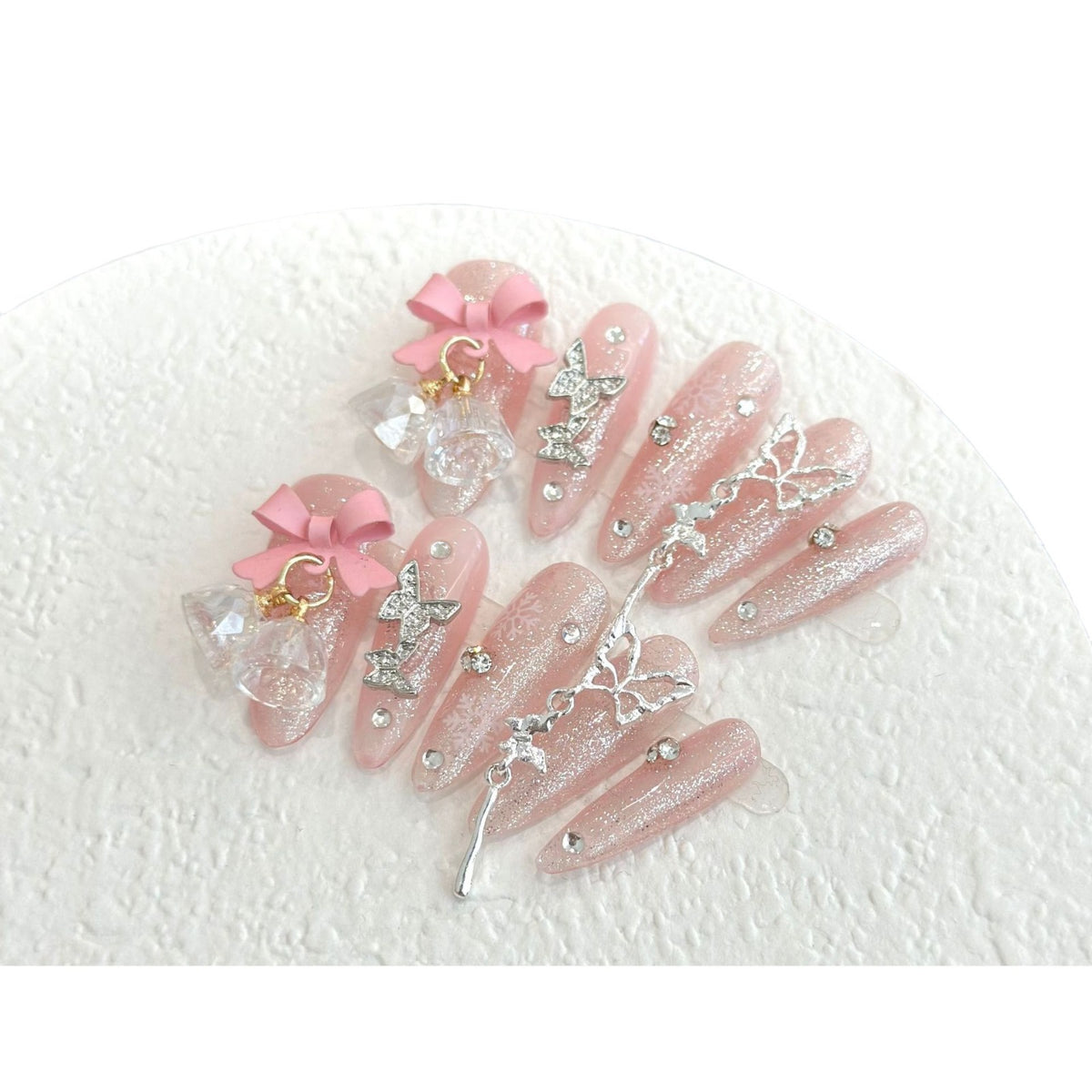 Dekoratives Strass- und Schleifen-Press-On-Nagelset