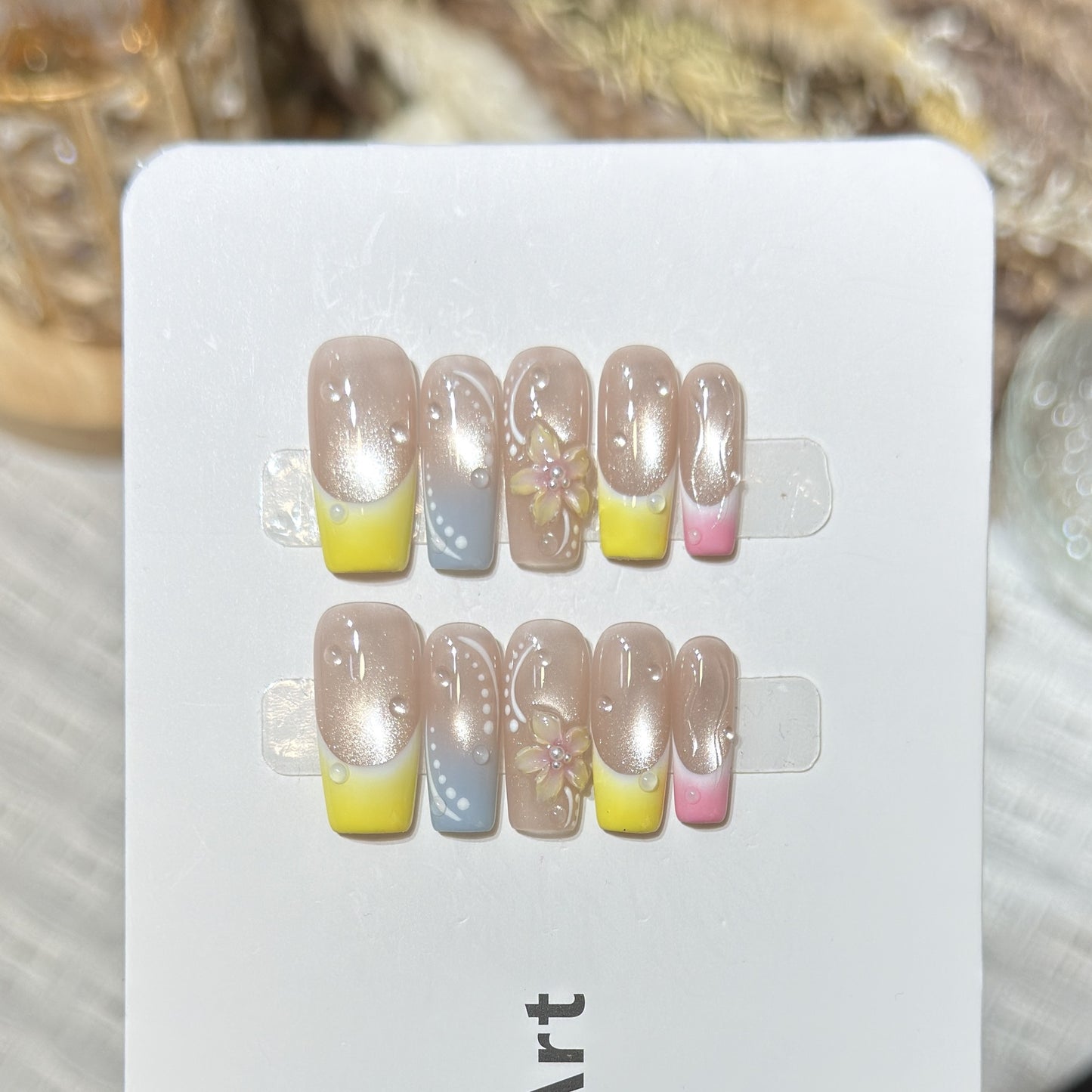 Künstlerisches Florales Design Press-On Nagelset Brehn