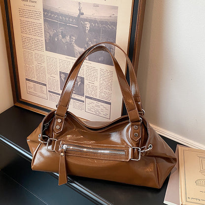 Schlanke Ledertasche