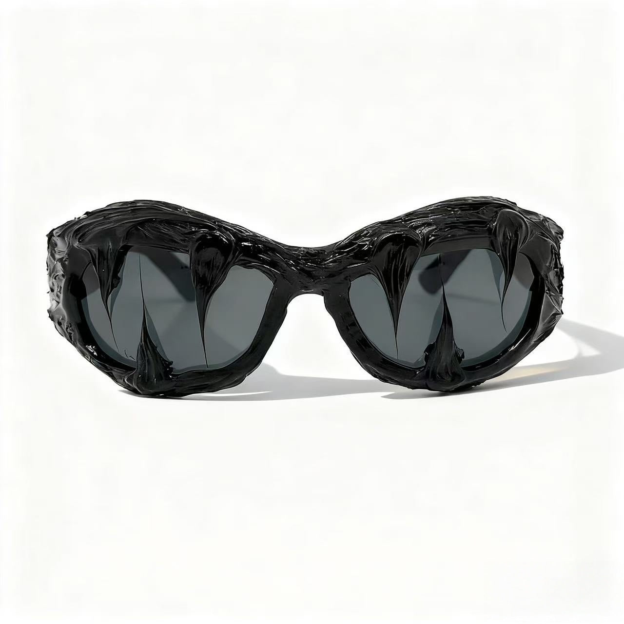 Damen futuristische Design-Sonnenbrille mit einzigartiger strukturierter Oberfläche Brehn