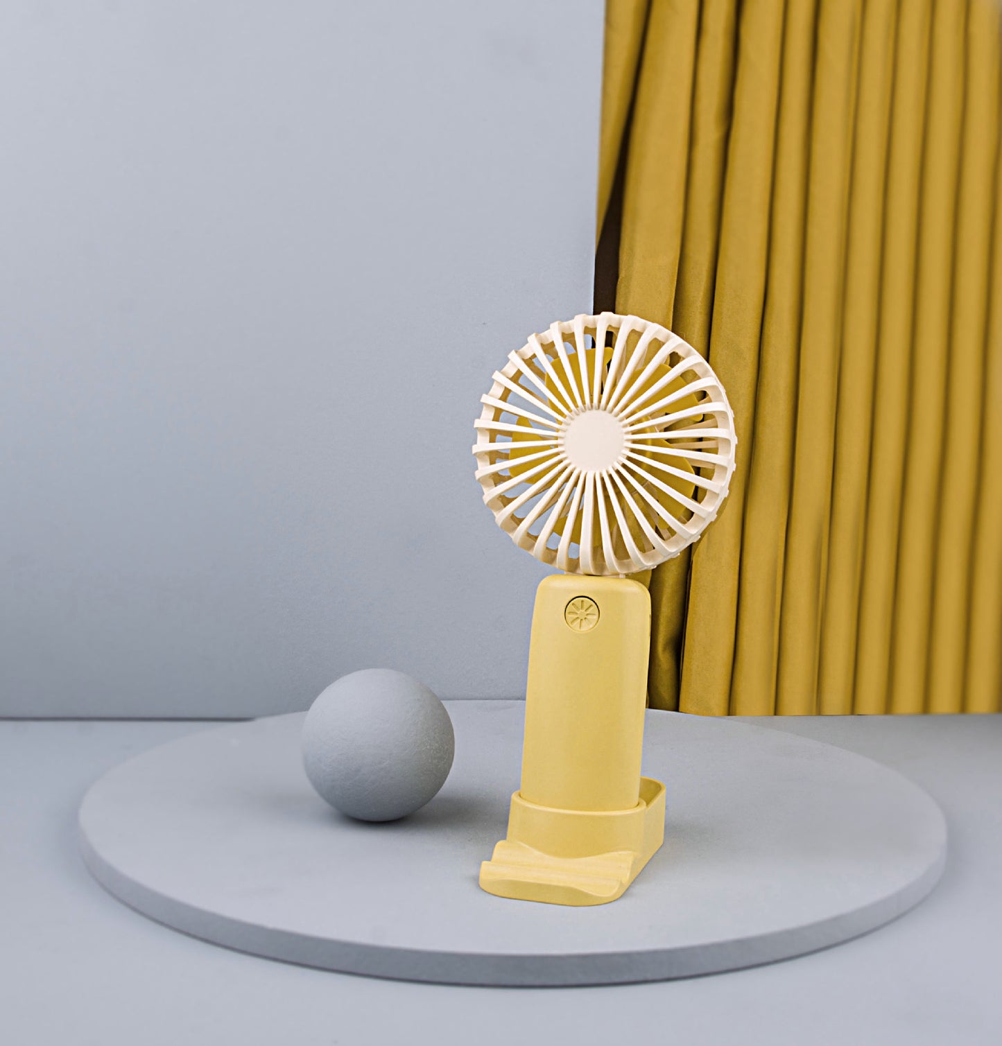 Wiederaufladbarer Mini Tischventilator Brehn