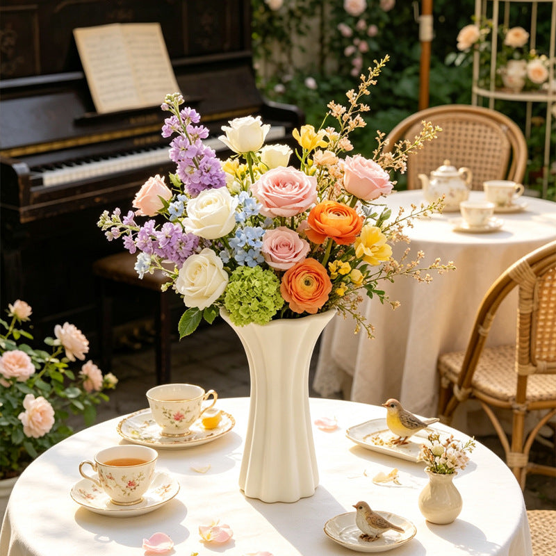 Modern Flötenförmiger Keramikvase Brehn