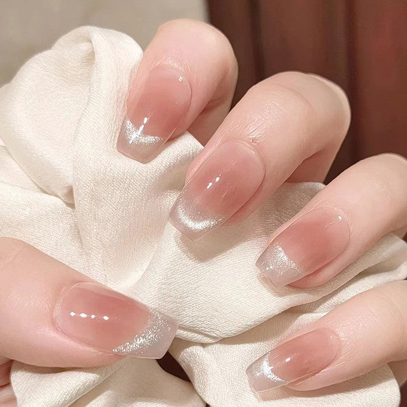Elegante und Stilvolle Kunstnägel mit Praktischem Design Brehn
