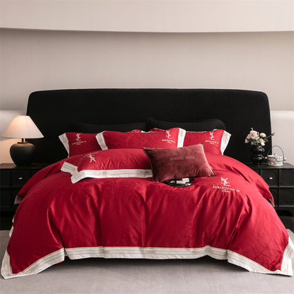 Luxuriöses Satin-Bettwäsche-Set mit dezenter Marmorstruktur und goldener Stickbordüre