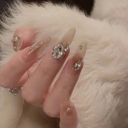 Künstlerisches Edelstein Nageldesign Brehn