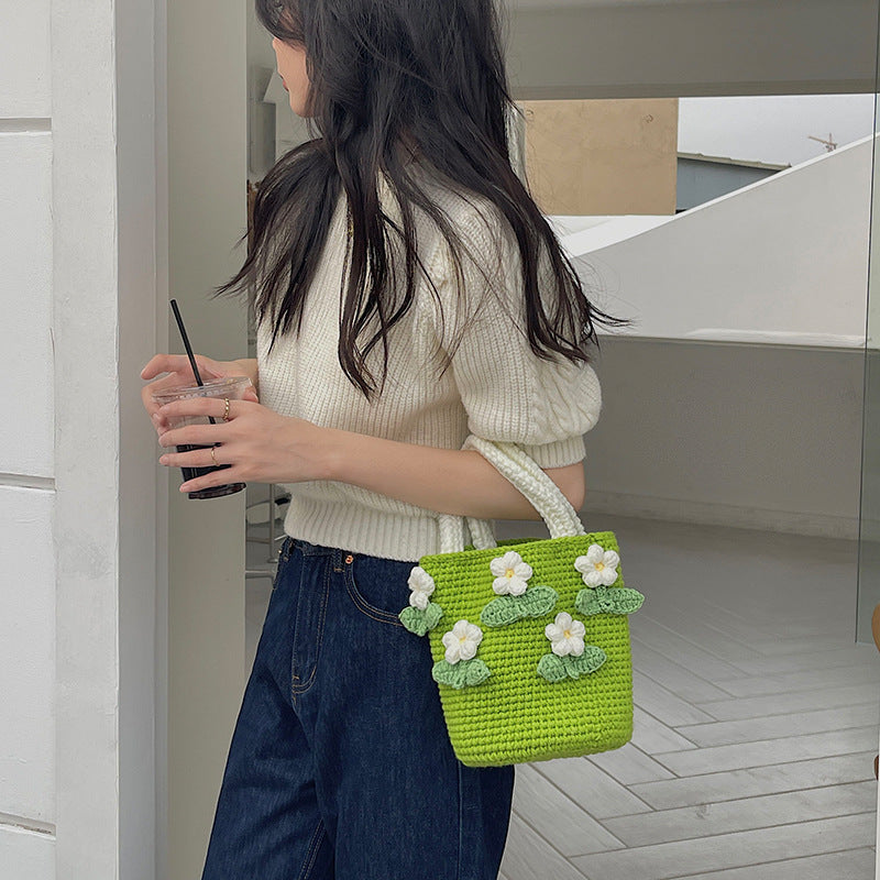 Damen Gehäkelte Handtasche mit Blumenakzenten Brehn