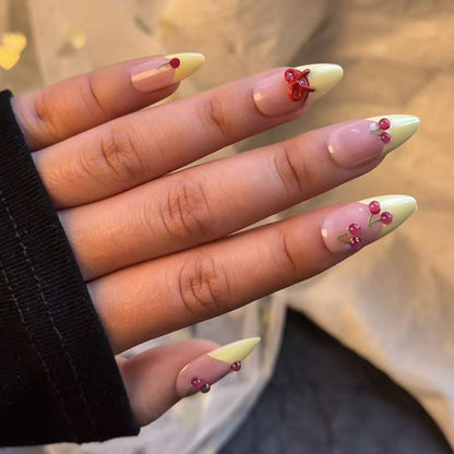 Natürlicher Floral Press-On Nagelset Brehn