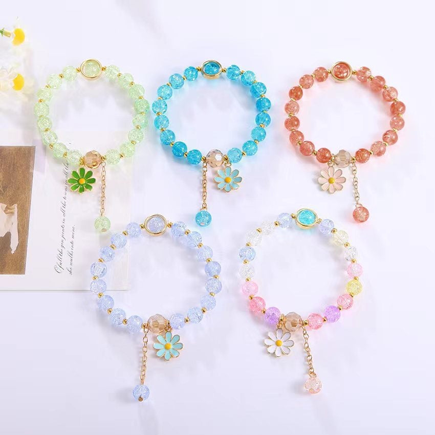 Elegantes Armband mit Blumenanhänger Brehn