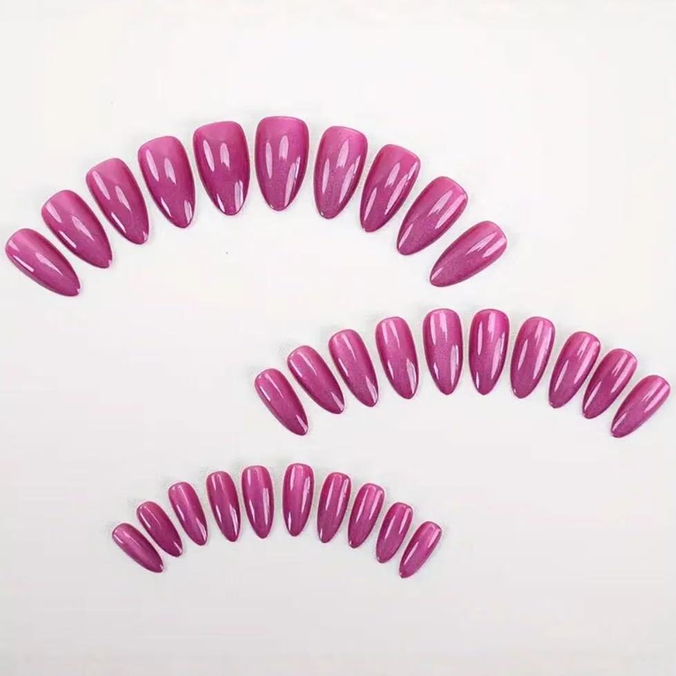 Langhaltendes glänzendes Press-On-Nagelset Brehn