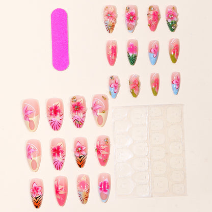 Verschnörkelte florale 3D-Nagelverlängerungen Brehn