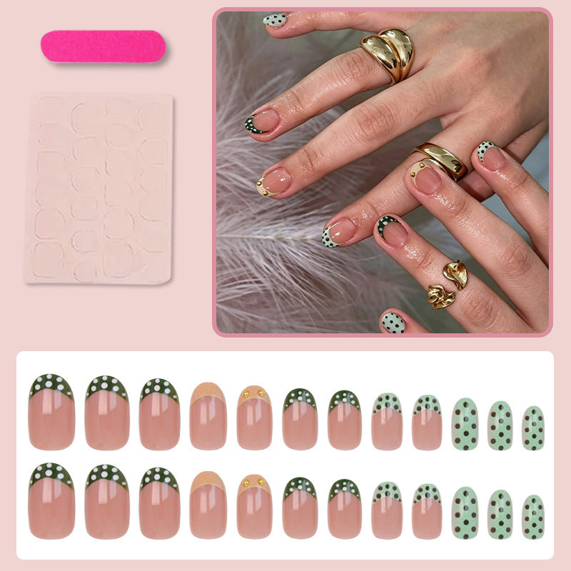 Kunstnagelset mit kreativem Punkte- und Glitzerdesign Brehn