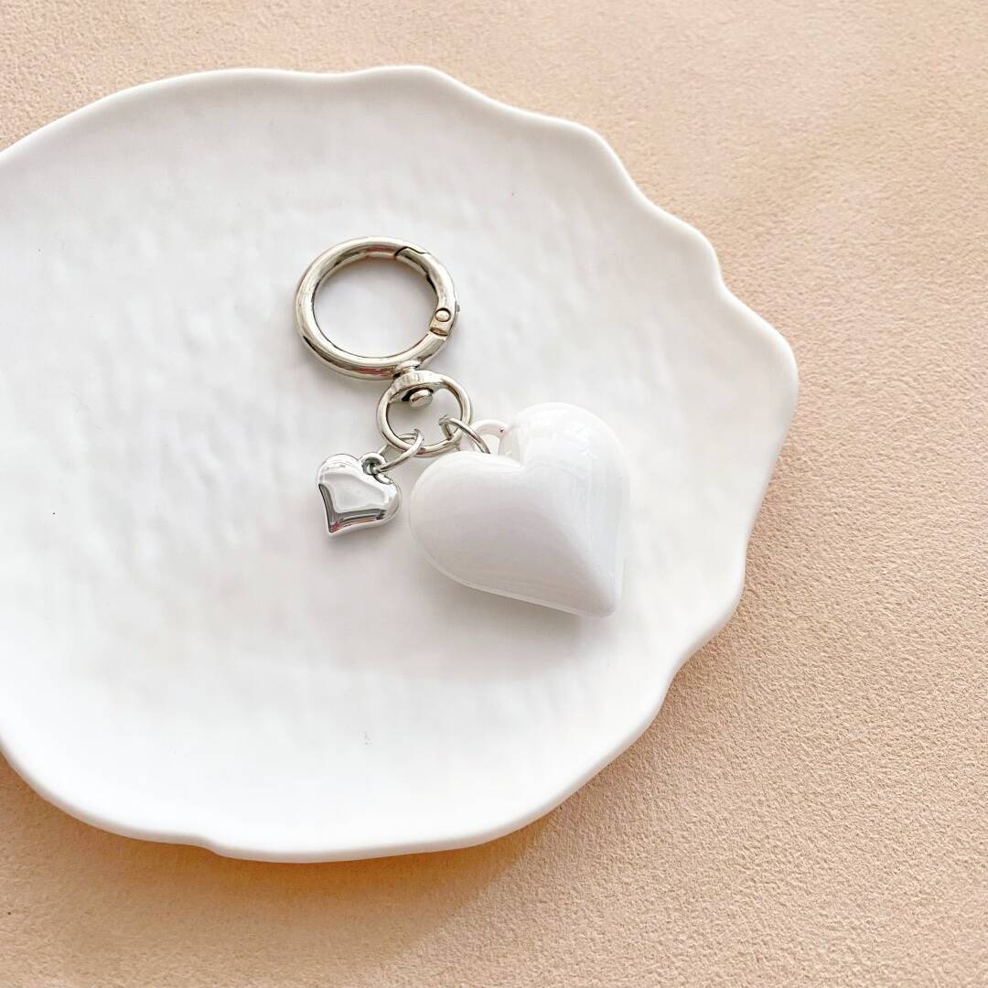 Herzförmiger Charm Schlüsselanhänger Brehn