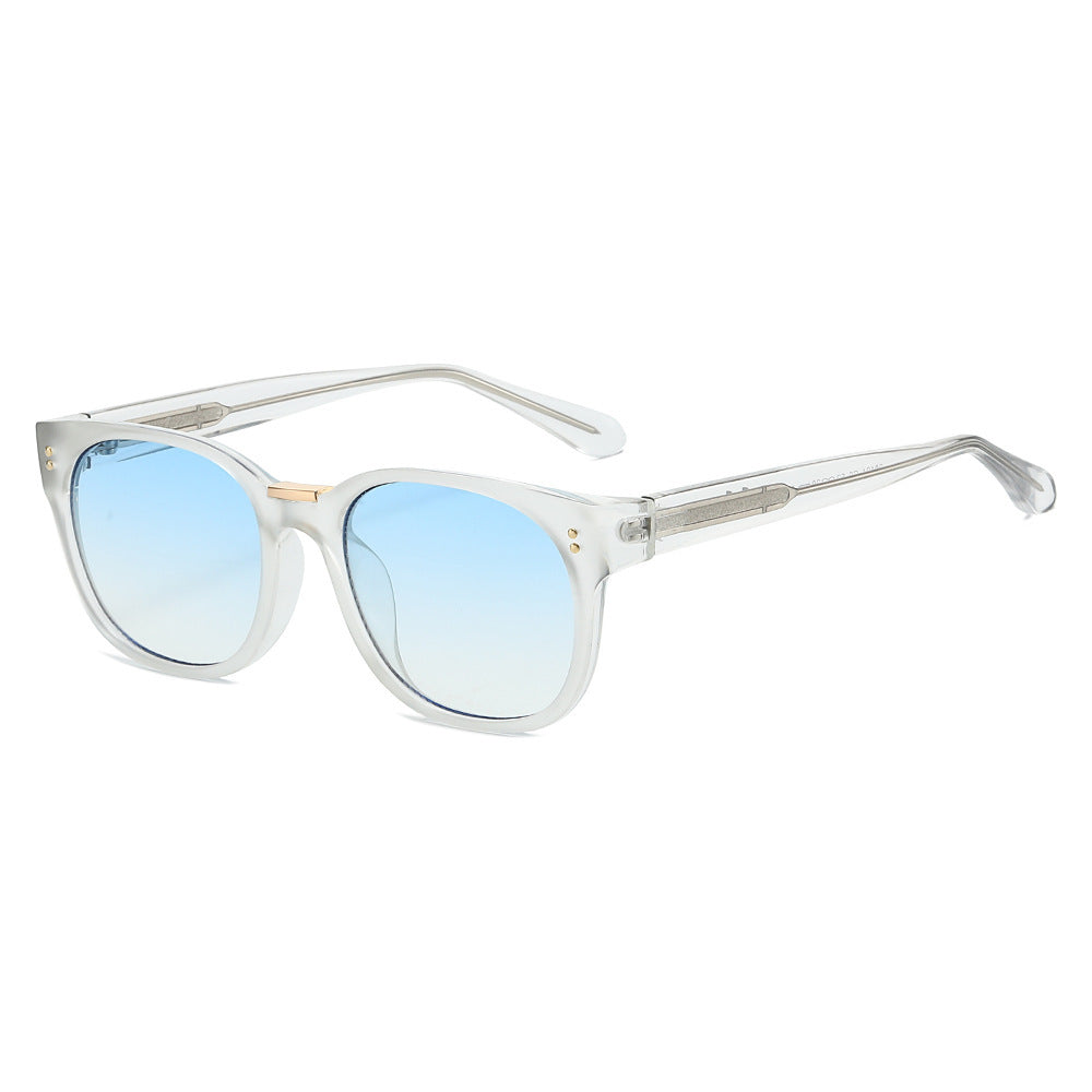 Damen modische Sonnenbrille mit transparentem Rahmen und eleganten Details Brehn