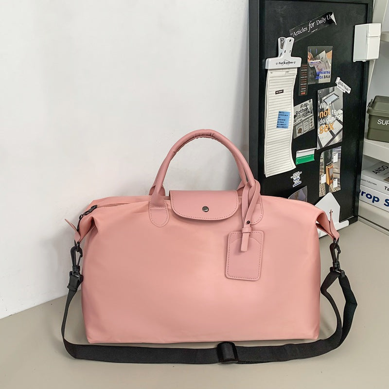 Damen Reisetasche mit hochwertigem, wasserabweisendem Material und integrierter Innentaschenorganisation Brehn