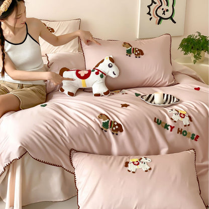 Besticktes Katzenapplikations-Satin-Feeling Bettbezug-Set mit Kontrastpipings und Kissenbezügen