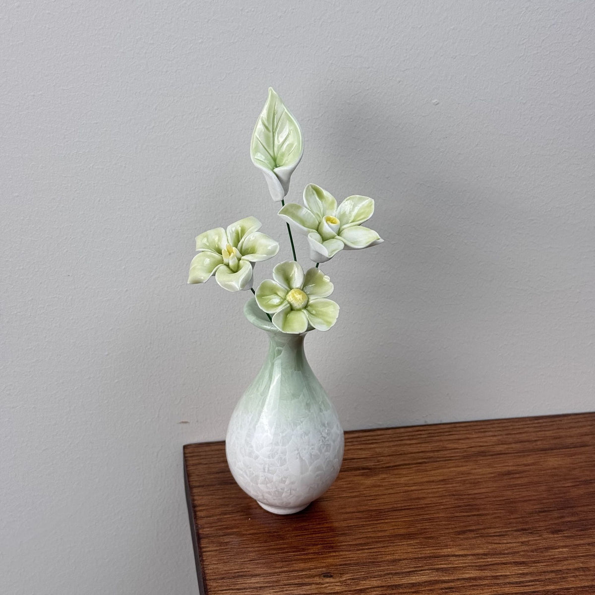 Elegante florale dekorative Vase