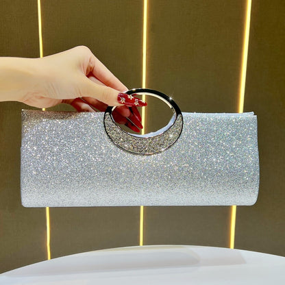 Glamouröse abendliche Clutch mit funkelnden Strasssteinen