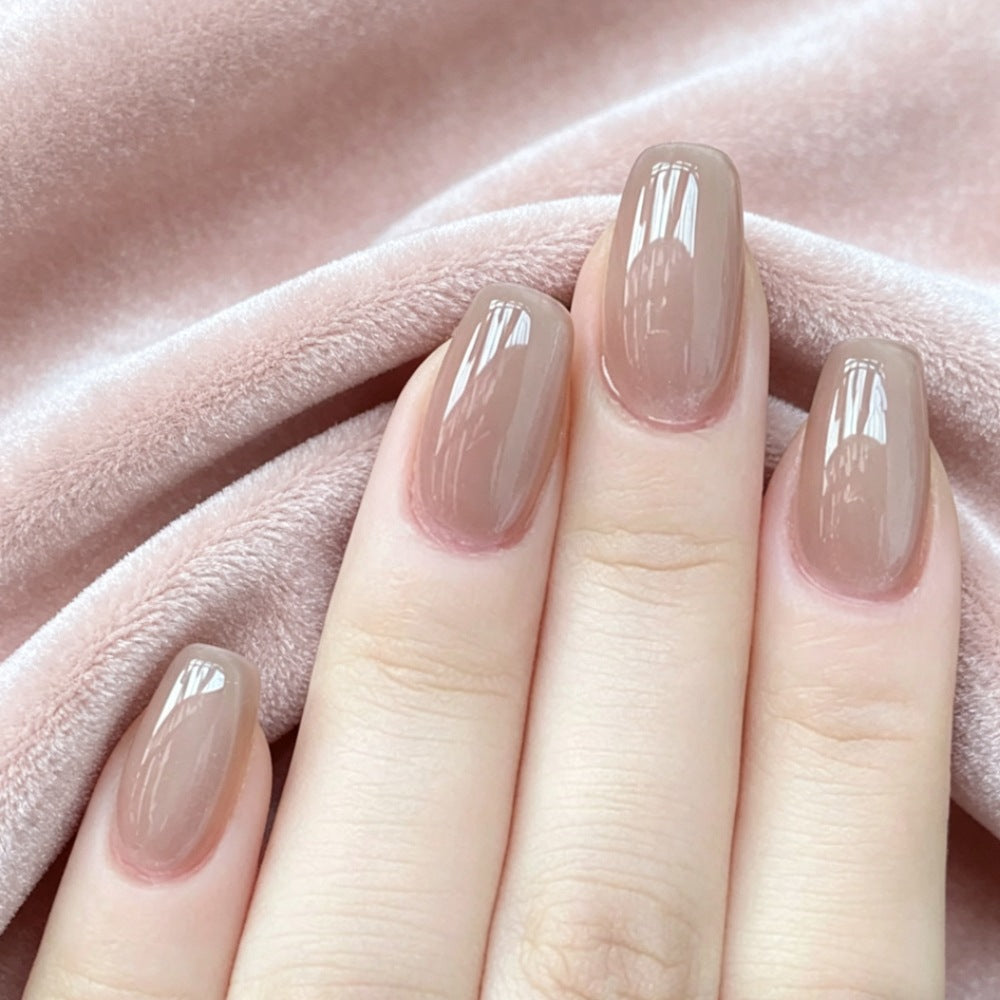 Glänzendes neutrales Press-On-Nagelset Brehn