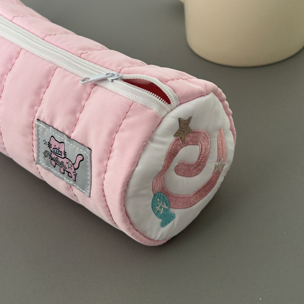 Gestepptes katzenthematisches Stifteetui