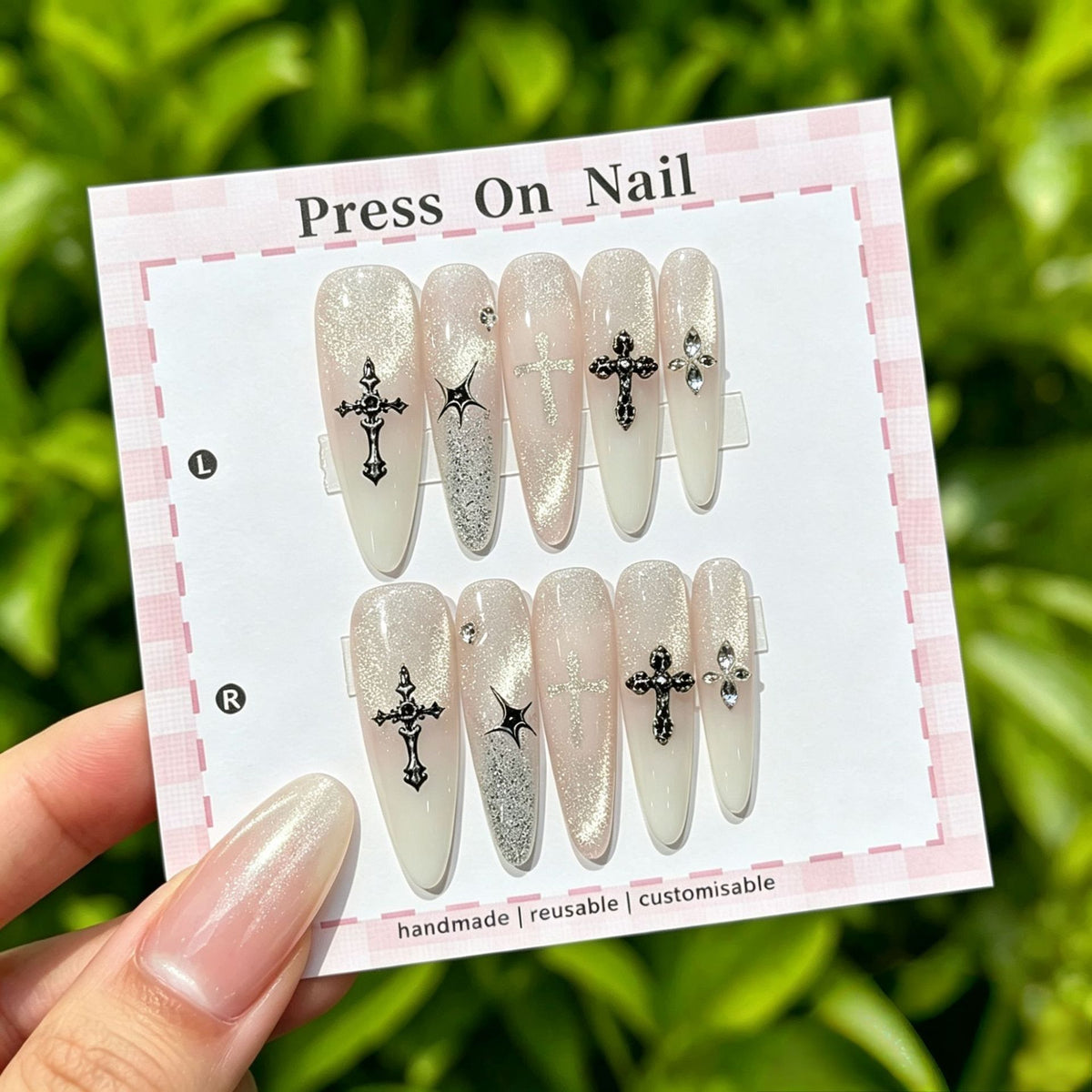 Anpassbare florale Press-On Nagelkollektion