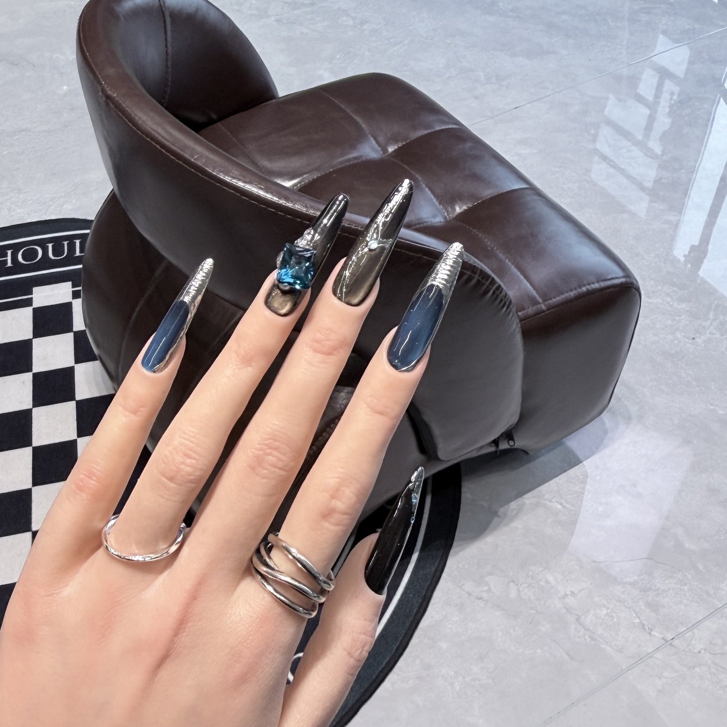 Stiletto Nagelkunst Set mit Galaktischem Design Brehn