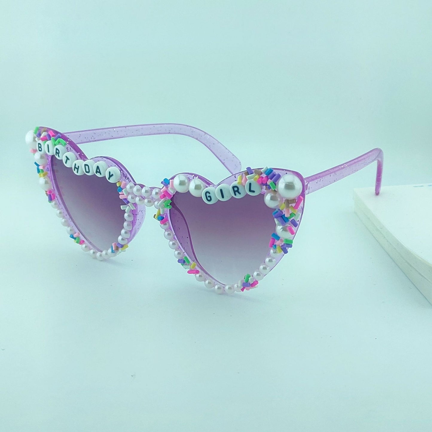 Damen Herzförmige Sonnenbrille mit außergewöhnlichem Dekor Brehn