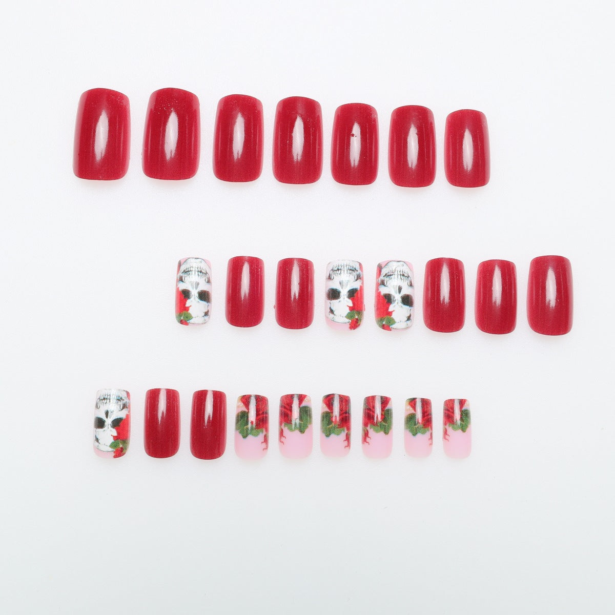 Künstlerisches Totenkopf- und Rosen-Nageldesign Brehn