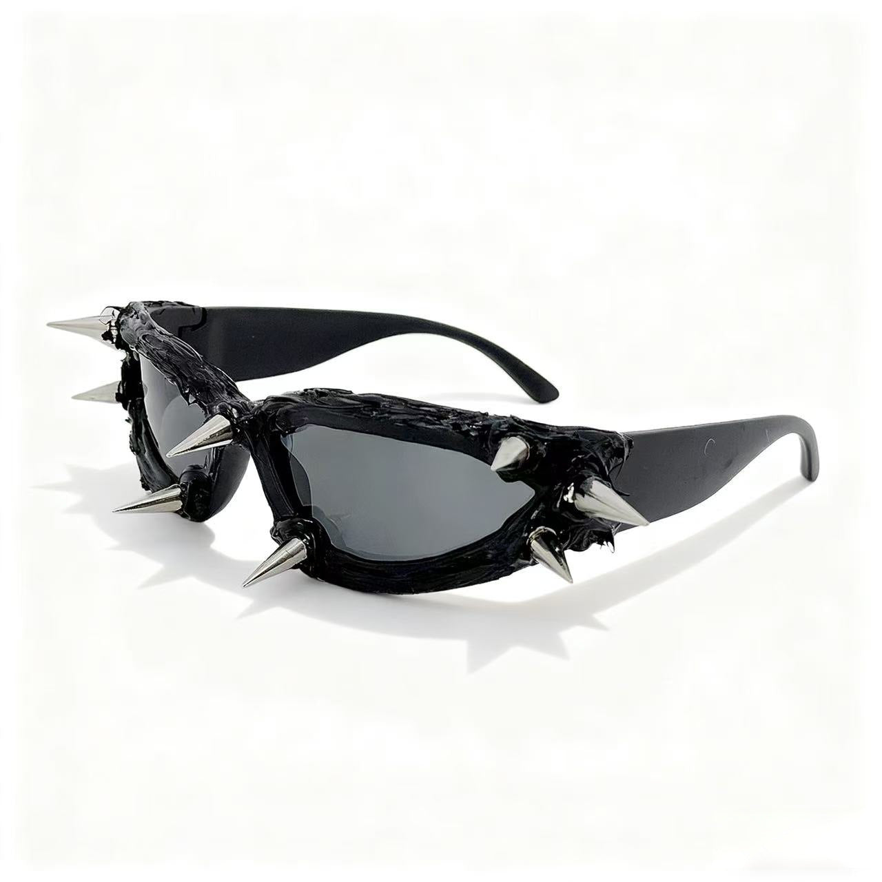 Damen extravagante Mode-Sonnenbrille mit einzigartigem Spikes-Design Brehn