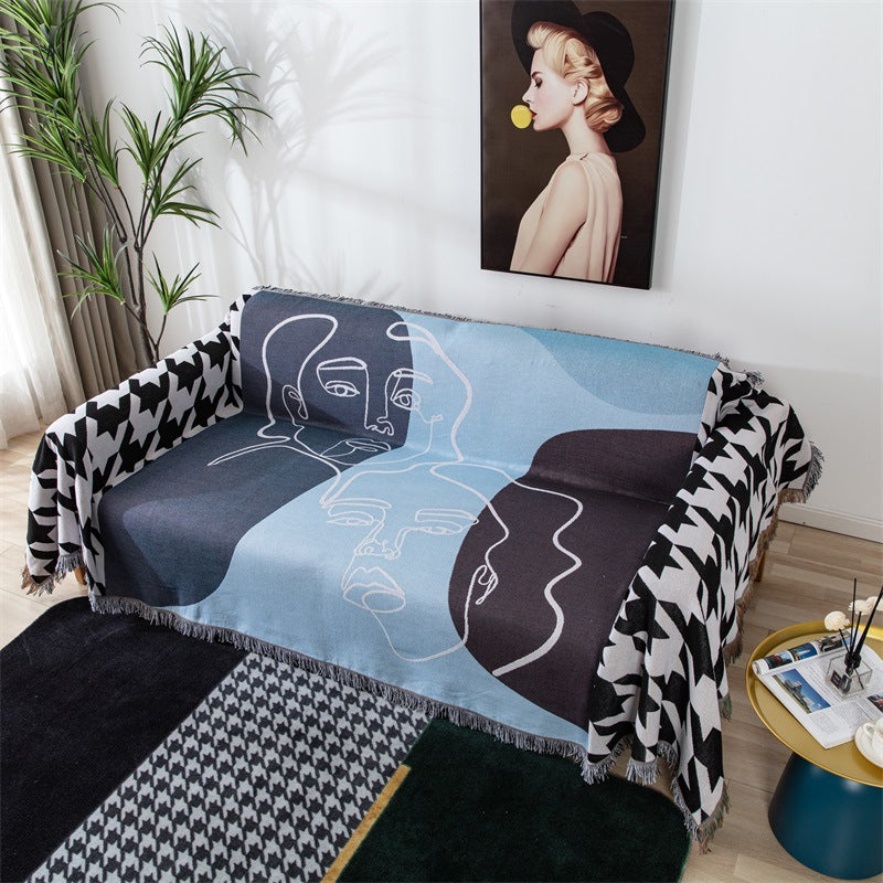 Wurfdecke mit abstrakter Kunst