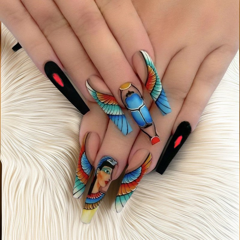 Kreative Nagelkunst mit ägyptischen Motiven Brehn