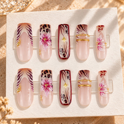 Dekoratives Künstlerisches Nageldesign