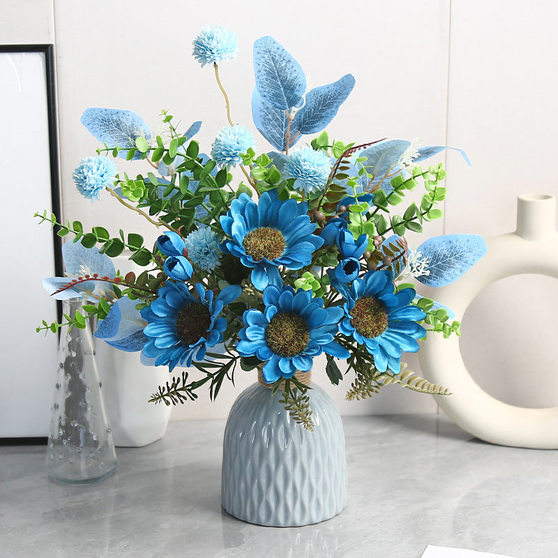 Dekorative Sonnenblumenblumenarrangement