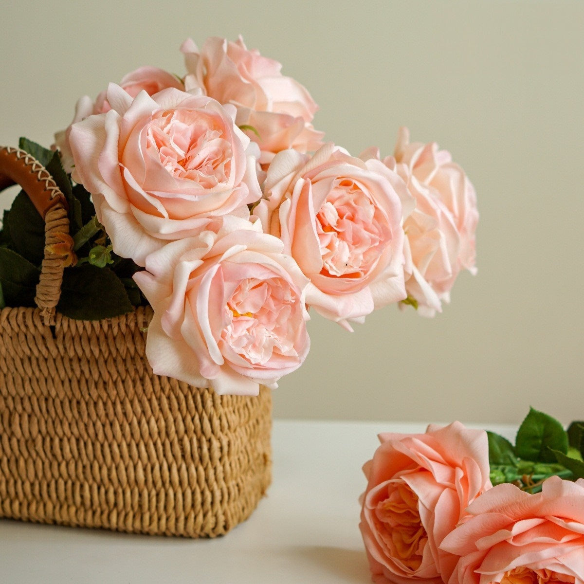 Realistische dekorative Rosenstiel