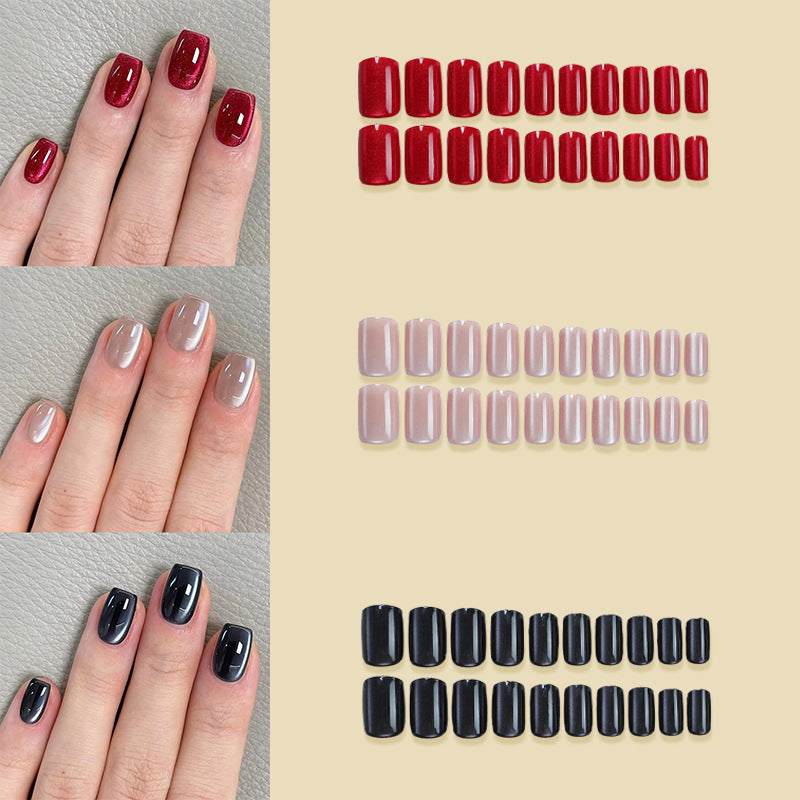 Elegantes Press-On Nail Art Set mit glitzernden Designs Brehn