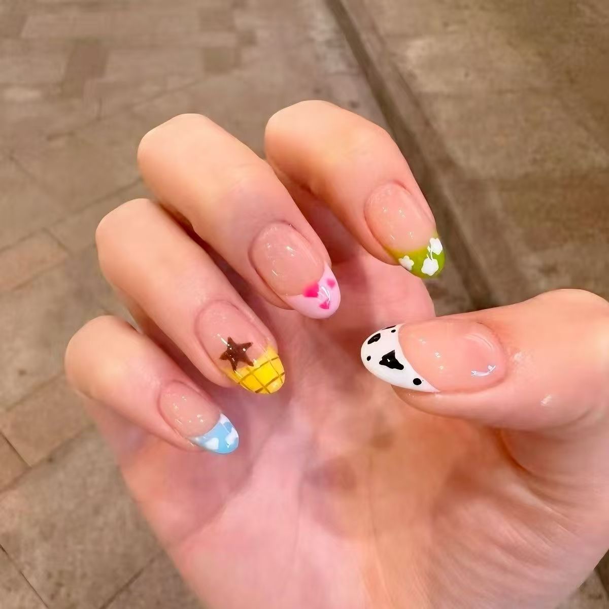 Künstlerische Themen Nageldesign Kollektion Brehn