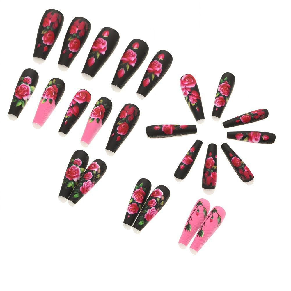 Kunstvolle Rosen Nagelspitzen Brehn