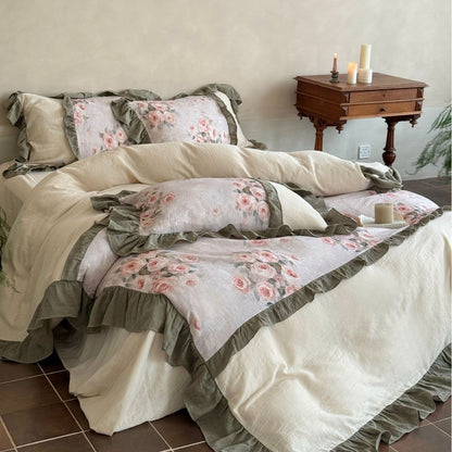 Bettwäsche-Set mit Leinenoptik, Blumenmuster und dekorativem Rüschenbesatz