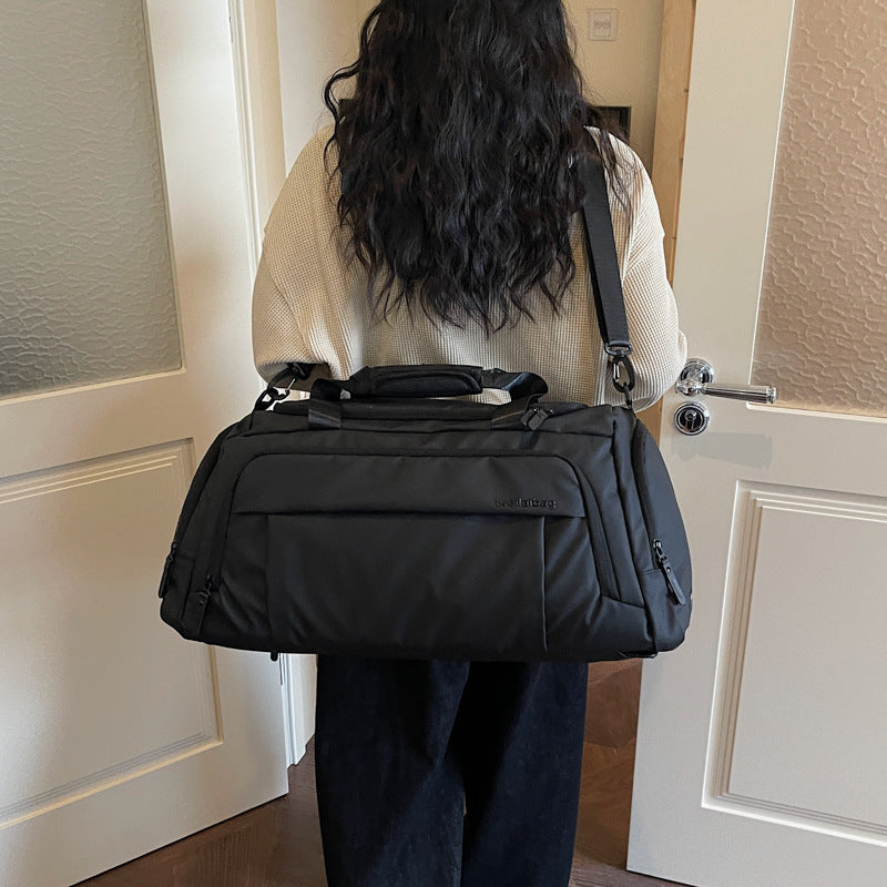 Sportliche Duffel-Tasche Mit Mehreren Praktischen Fächern Brehn