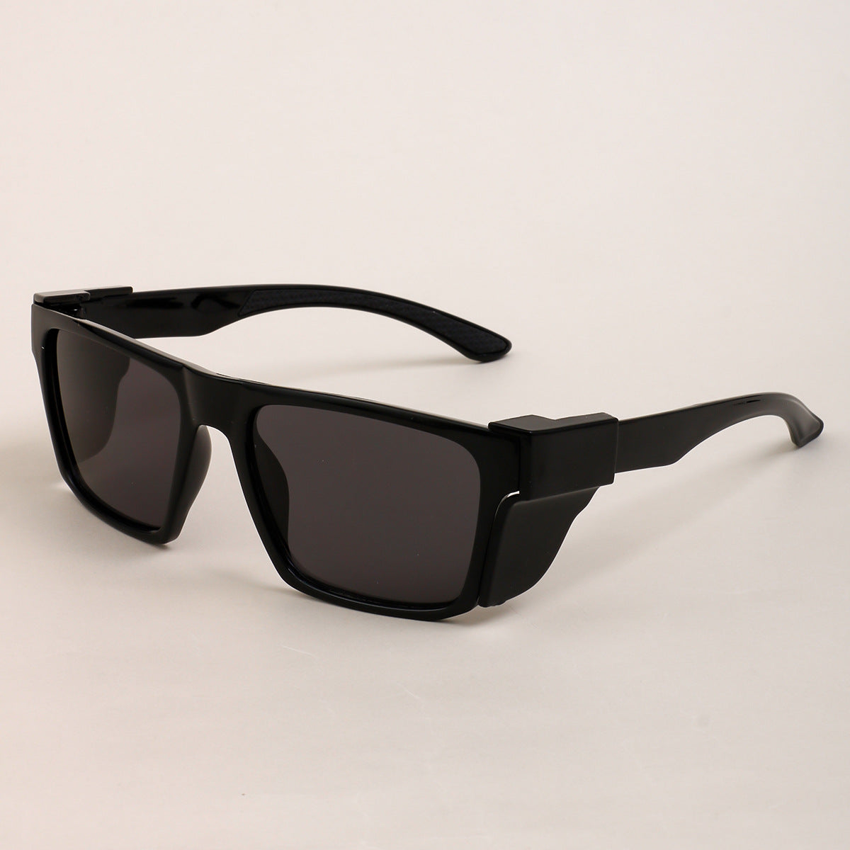Damen Sonnenbrille im modernen, kantigen Design Brehn