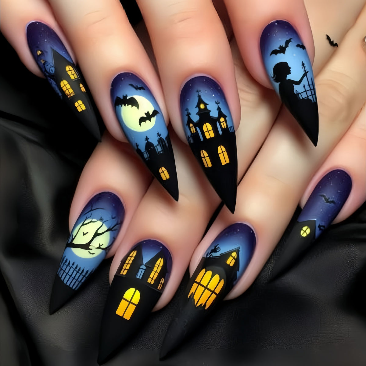 Gothic-inspirierten Halloween-Themen Stiletto Nagelkunst Brehn