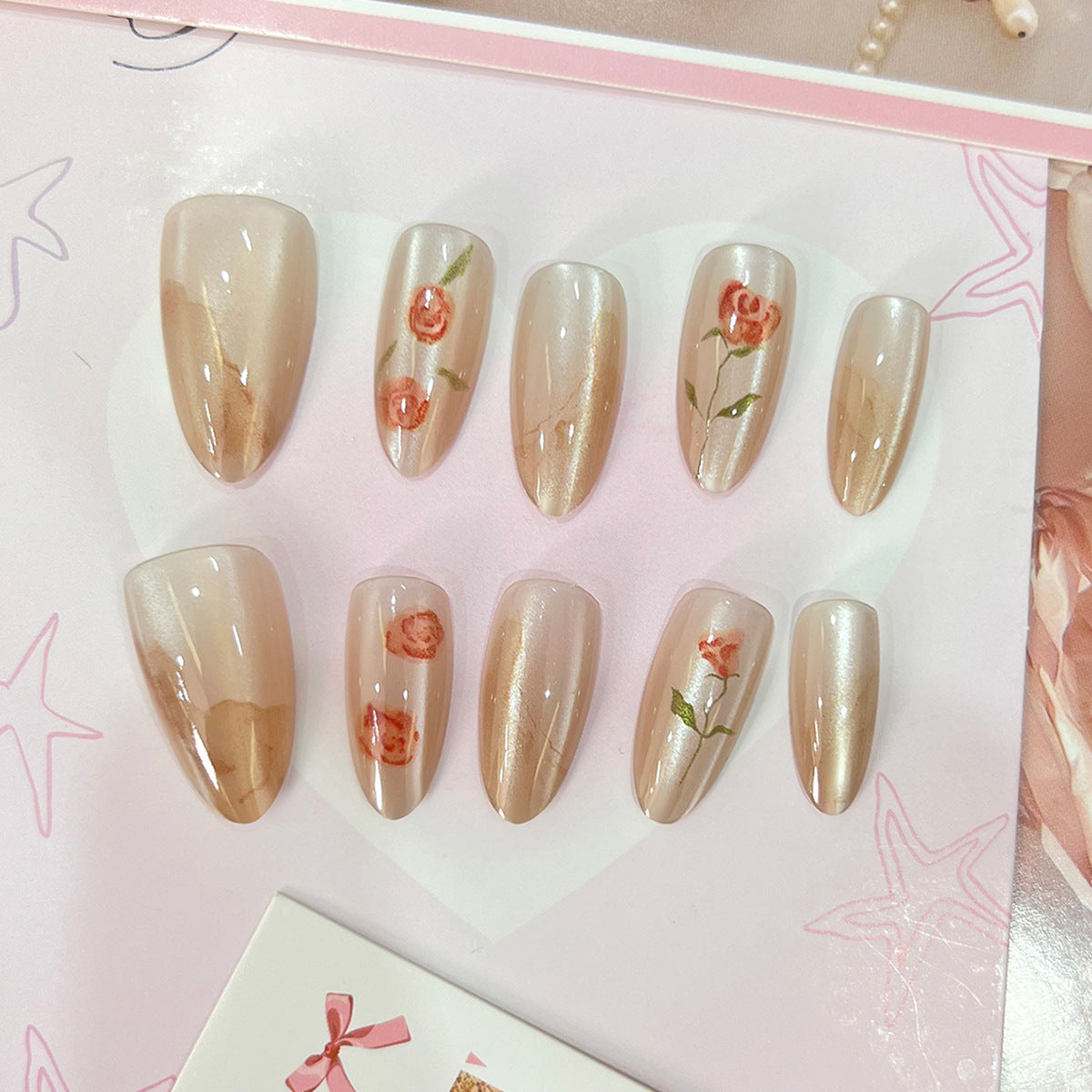 Kunstvolle Acryl-Nägel im floralen Design Brehn