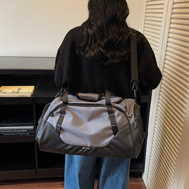 Vielseitige Reisetasche mit mehreren Fächern Brehn