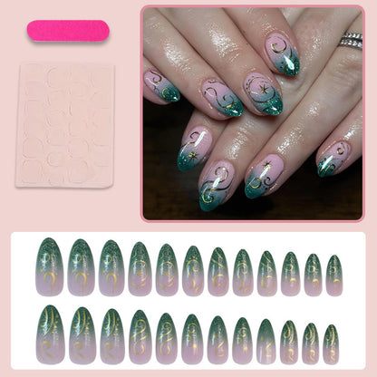 Kunstnagelset mit glitzernden Verzierungen Brehn