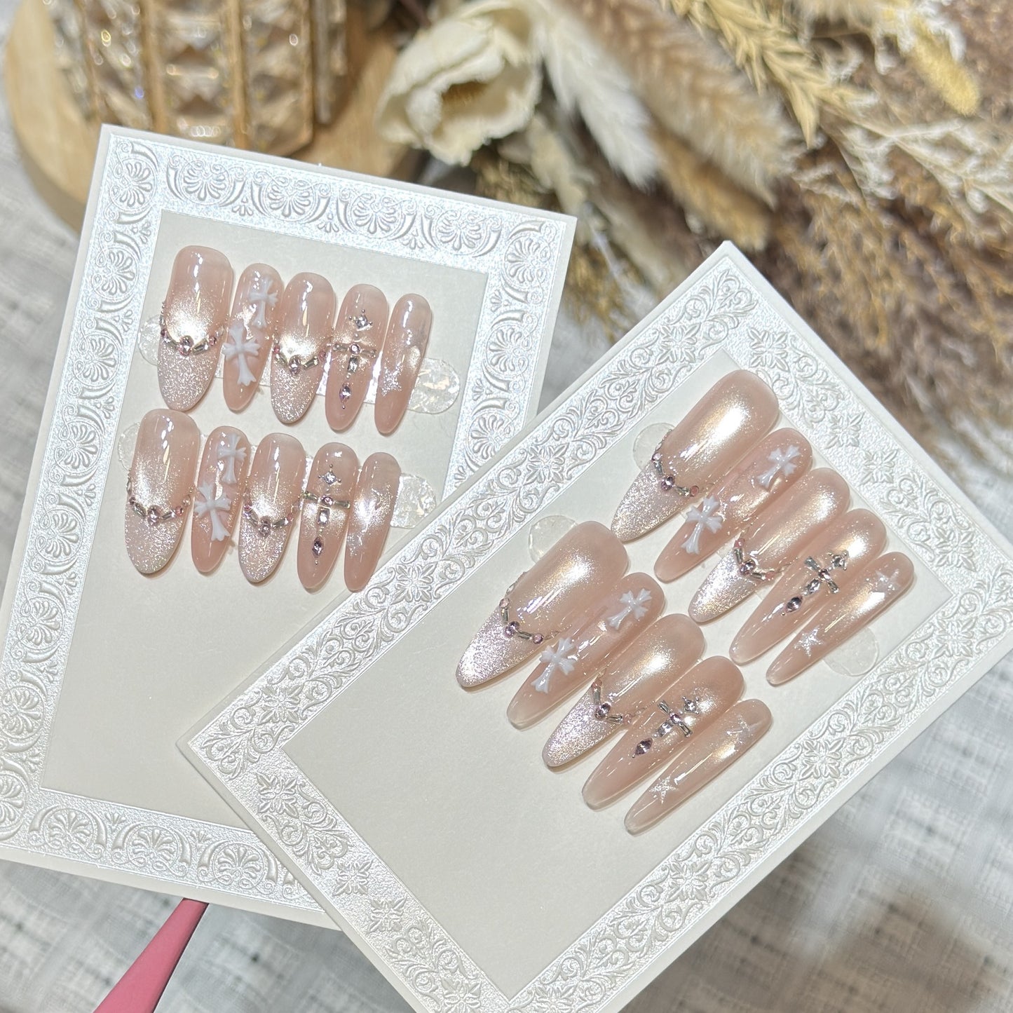 Modische Stiletto Nagelverlängerungen Brehn