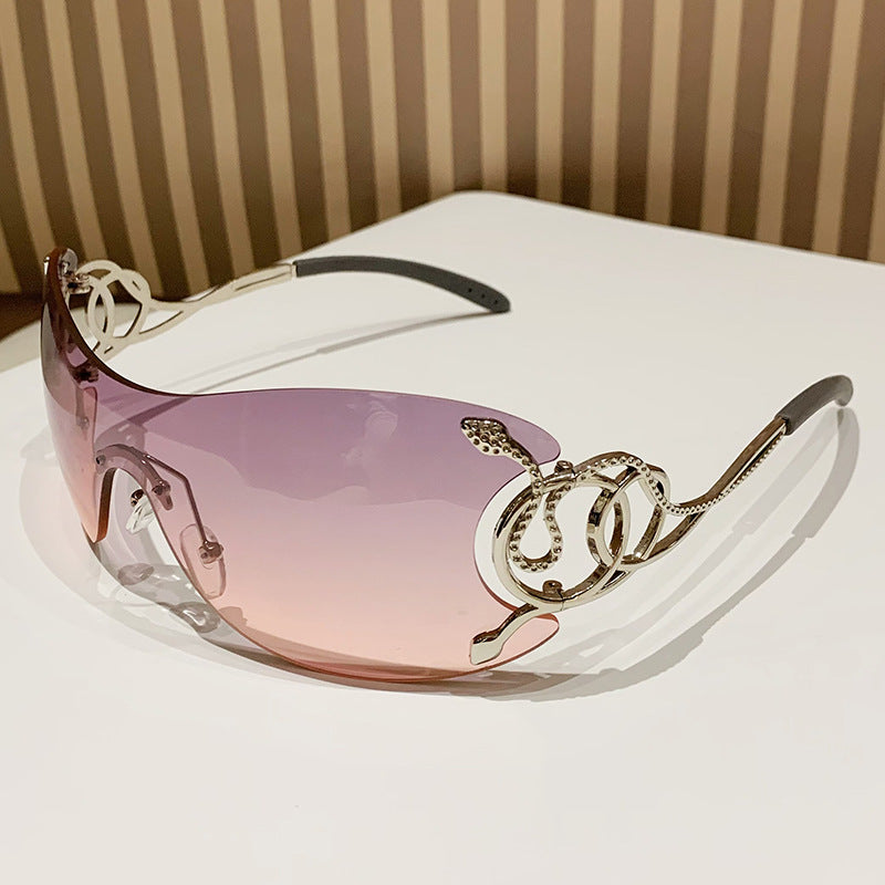 Damen futuristische Sonnenbrille mit verspieltem Design Brehn